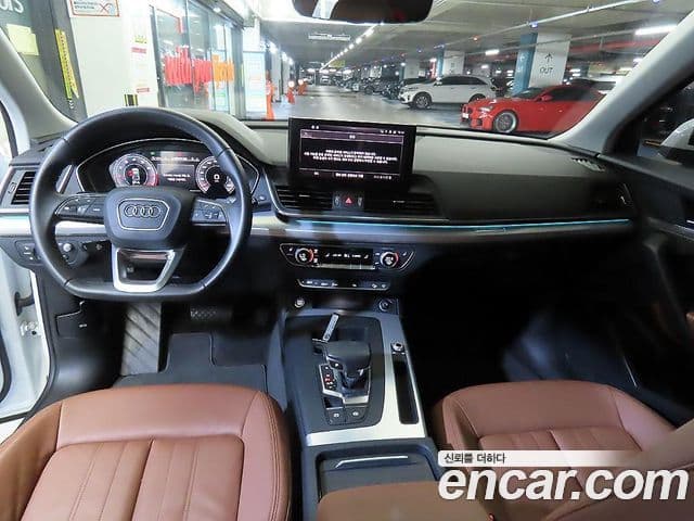 Audi Q5 2023 — Şəkil 9/20