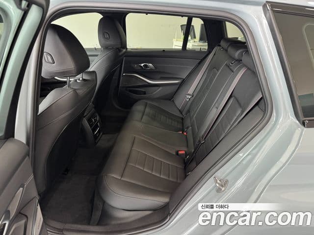 BMW 3 Series 2024 — Şəkil 10/18