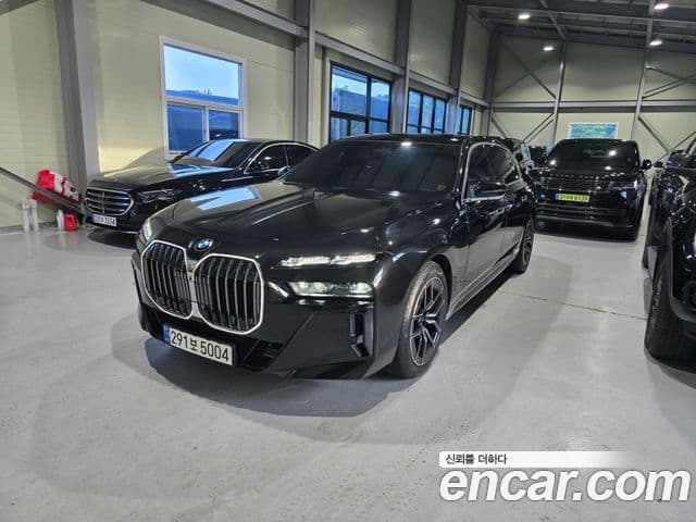 BMW 7 Series 2025 — Photo 7/19