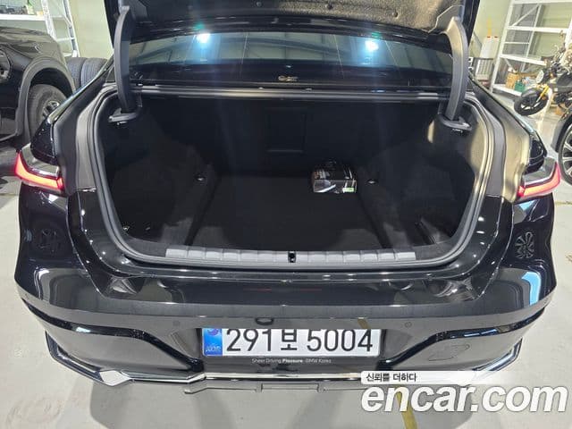 BMW 7 Series 2025 — Photo 4/19