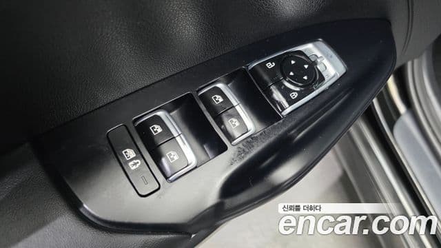 Kia K5 2023 — ფოტო 13/20