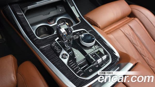 BMW X7 2021 — Şəkil 9/20