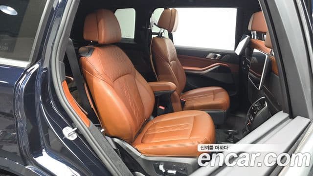 BMW X7 2021 — Şəkil 11/20