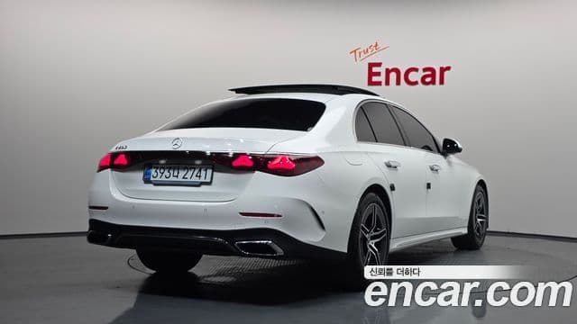Mercedes-Benz E-Class 2026 — Şəkil 2/20