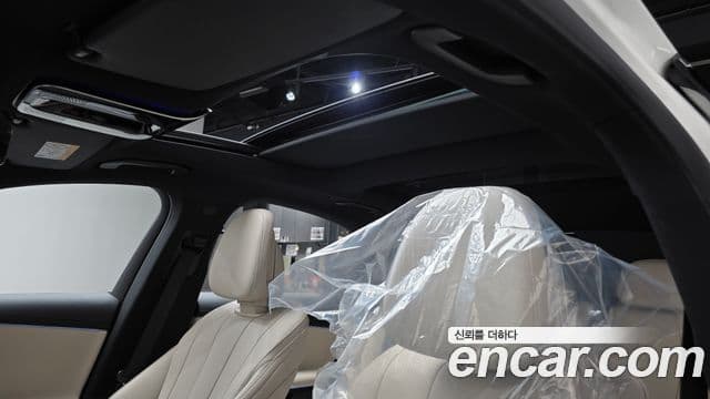 Mercedes-Benz E-Class 2026 — Şəkil 18/20