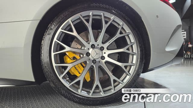 Mercedes-Benz SL-Class 2023 — Photo 25/40