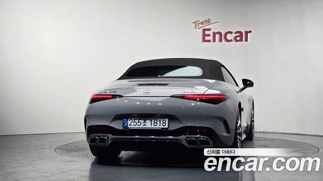 Mercedes-Benz SL-Class 2023 — Photo 28/40