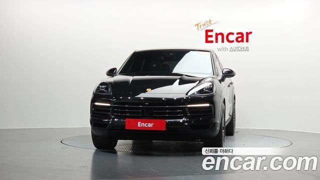 Porsche Cayenne 2023 — ფოტო 3/20