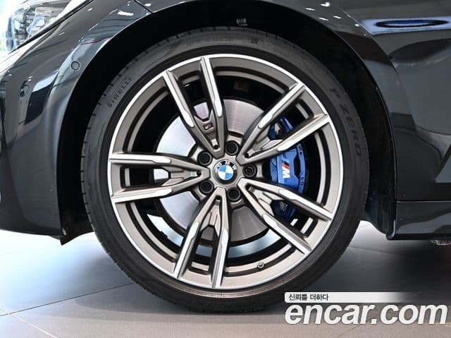 BMW 3 Series 2022 — ფოტო 4/19