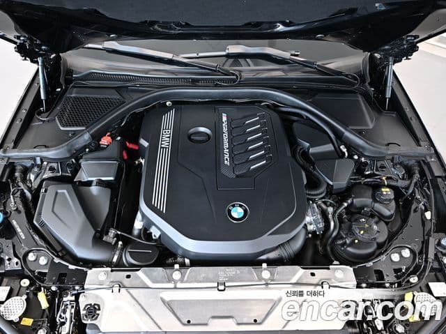 BMW 3 Series 2022 — ფოტო 6/19
