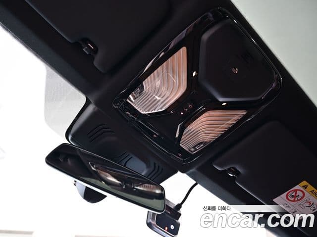BMW 3 Series 2022 — ფოტო 19/19
