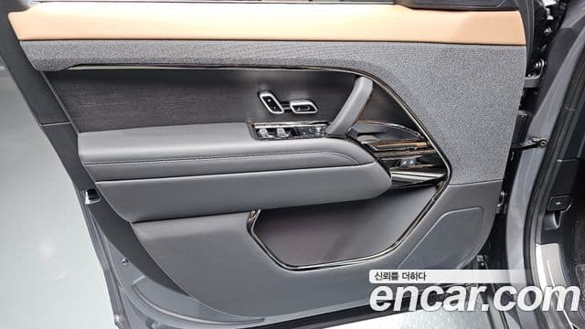 Land Rover Range Rover Sport 2025 — Photo 16/35