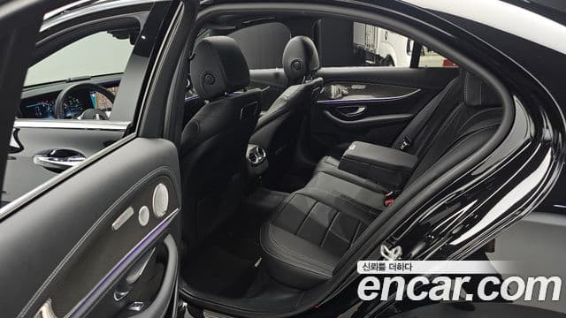Mercedes-Benz E-Class 2019 — ფოტო 12/20