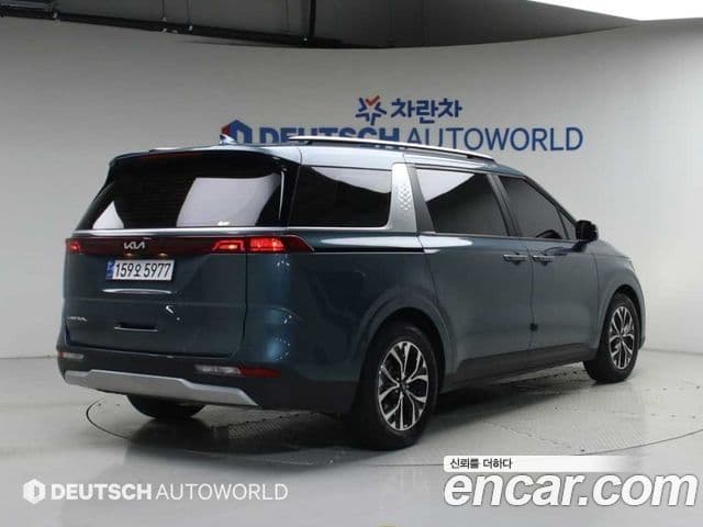 Kia Carnival 2021 — ფოტო 1/20