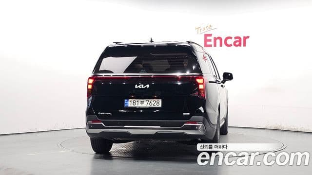 Kia Carnival 2024 — ფოტო 4/20