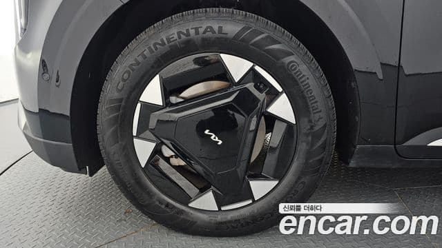 Kia Carnival 2024 — ფოტო 5/20