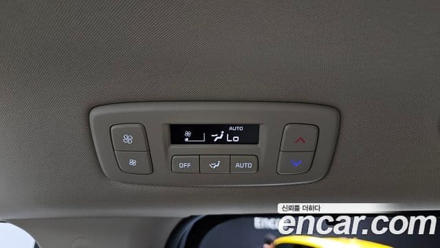Kia Carnival 2024 — ფოტო 8/35