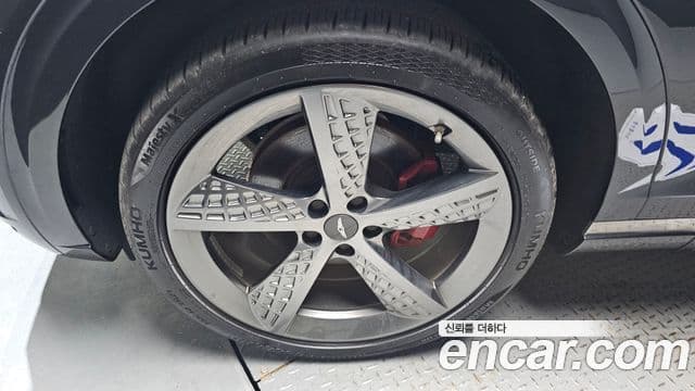 Genesis GV70 2021 — ფოტო 5/20