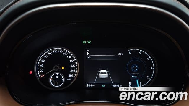 Genesis GV70 2021 — ფოტო 8/20