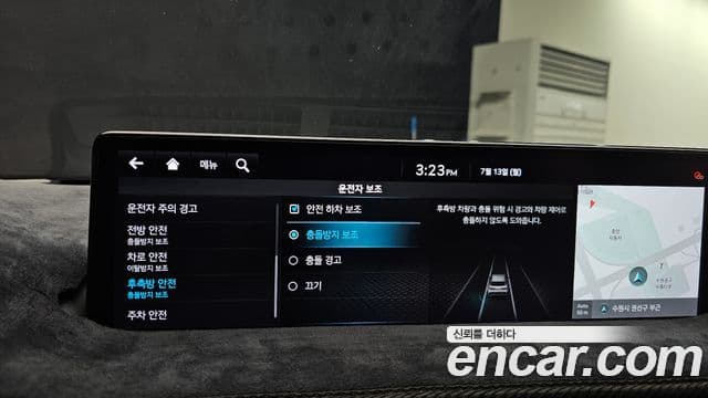 Genesis GV70 2021 — ფოტო 15/20