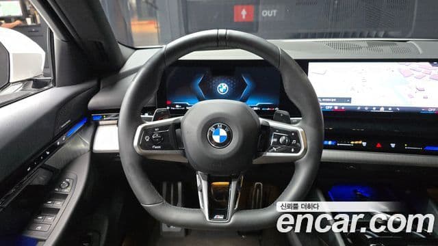BMW 5 Series 2024 — Şəkil 13/20