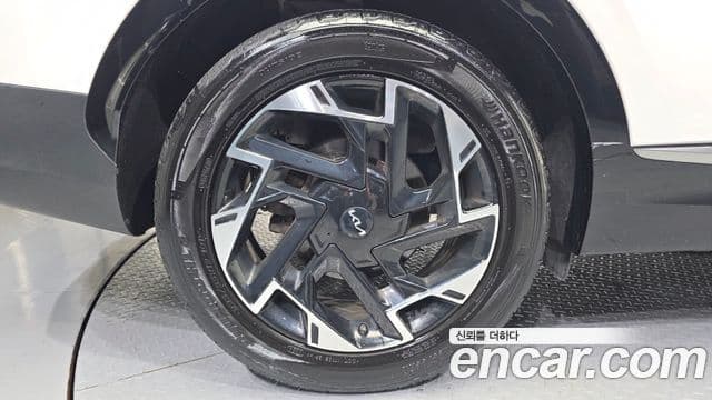 Kia Sportage 2023 — фото 5 из 20