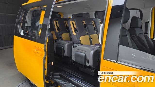 Hyundai Staria 2024 — ფოტო 12/20