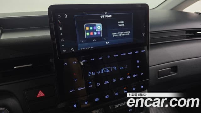 Hyundai Staria 2024 — ფოტო 15/20