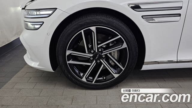 Genesis Electrified G80 2026 — Şəkil 5/20