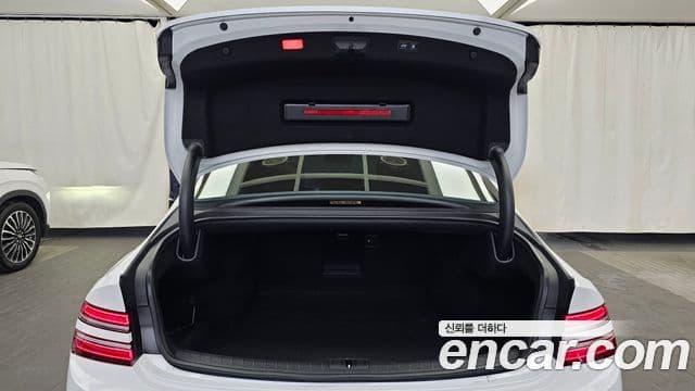 Genesis Electrified G80 2026 — Şəkil 20/20