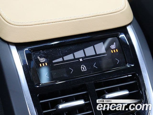 Volvo XC90 2024 — ფოტო 9/20
