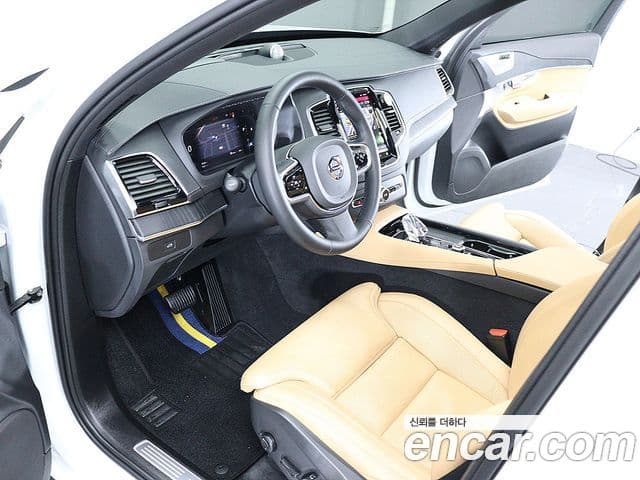 Volvo XC90 2024 — ფოტო 10/20