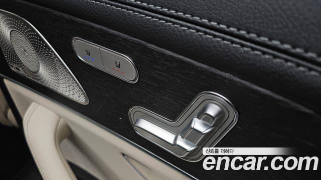 Mercedes-Benz GLS-Class 2021 — ფოტო 18/20