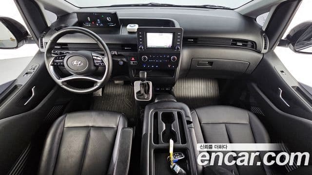 Hyundai Staria 2022 — Фото 7/20
