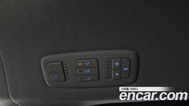 Hyundai Staria 2022 — Фото 18/20