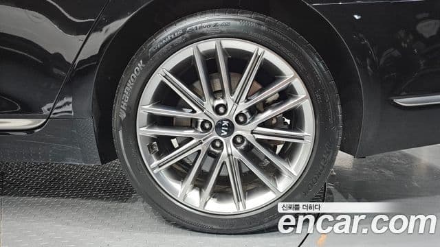 Kia The K9 2020 — Photo 9/32