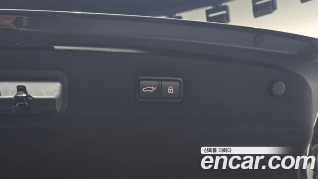 Kia The K9 2020 — Photo 23/32