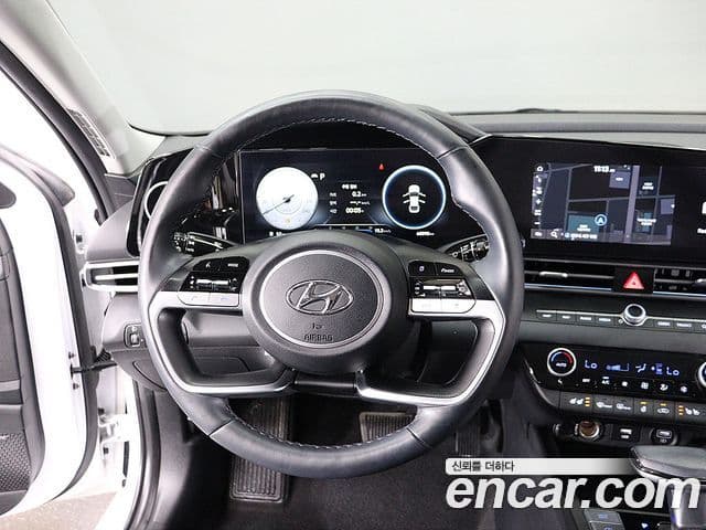 Hyundai Avante 2021 — ფოტო 14/20