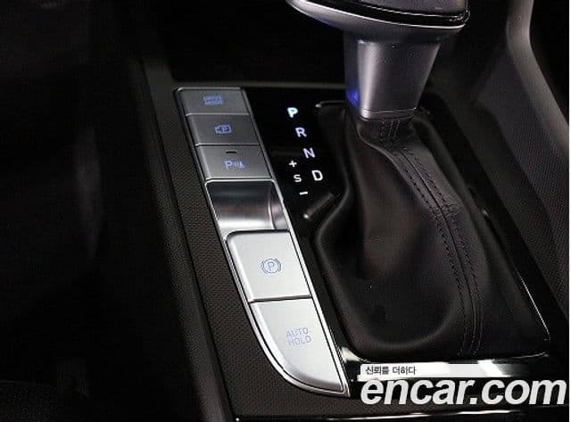 Hyundai Avante 2021 — ფოტო 18/20