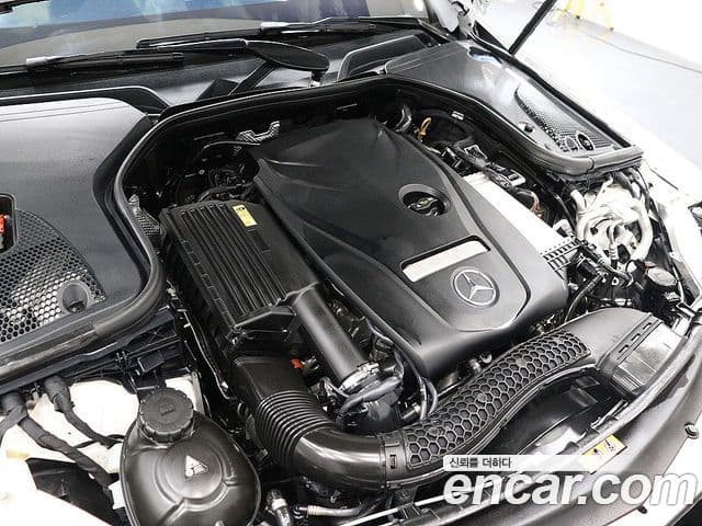 Mercedes-Benz E-Class 2023 — Şəkil 13/20