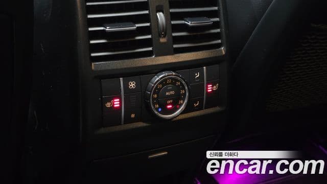 Mercedes-Benz GLE-Class 2018 — Şəkil 19/20