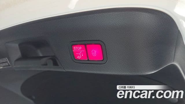 Mercedes-Benz GLE-Class 2018 — Şəkil 20/20