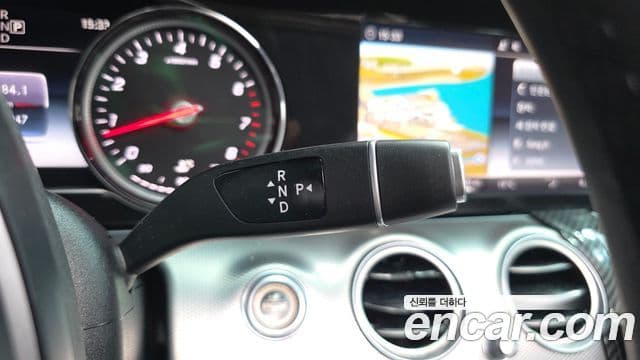 Mercedes-Benz E-Class 2018 — ფოტო 9/20