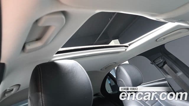 Mercedes-Benz E-Class 2018 — ფოტო 17/20