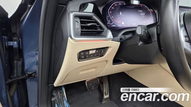BMW 4 Series 2021 — ფოტო 17/20