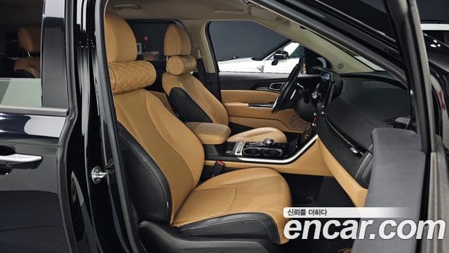 Kia Carnival 2021 — ფოტო 11/20