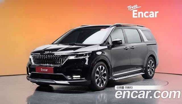 Kia Carnival 2021 — ფოტო 1/20