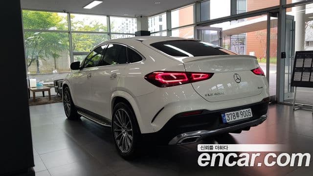 Mercedes-Benz GLE-Class 2023 — ფოტო 2/17