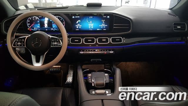 Mercedes-Benz GLE-Class 2023 — ფოტო 7/17