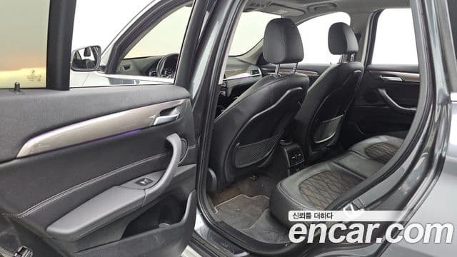 BMW X1 2021 — ფოტო 12/20